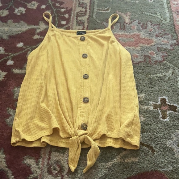 Cute yellow top, size large in kids! - Picture 2 of 3